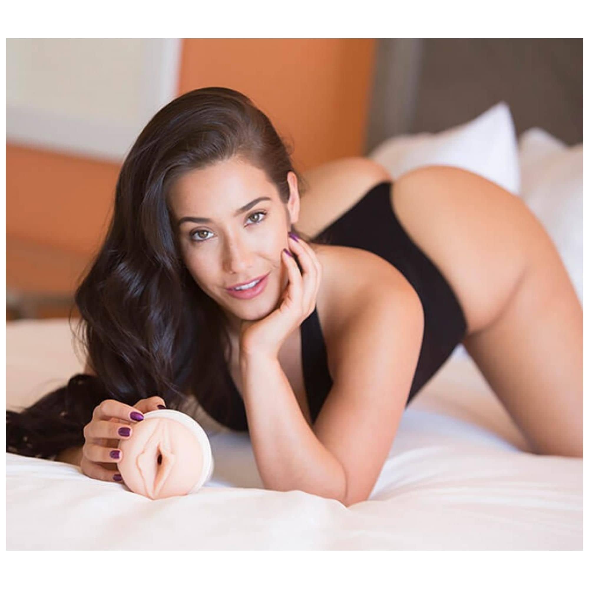 Мастурбатор Fleshlight Eva Lovia Spice, телесный E28431 - Fleshlight - Fleshlight Girls - Купить