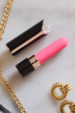 All Hot Lipstick Vibrator