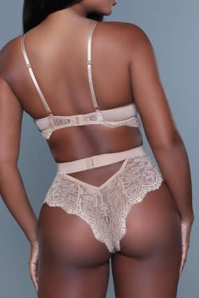 Lingerie BeWicked Bettany Bodysuit Nude - Spetsbody med cut-outs