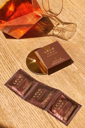 Lelo Hex Respect XL 12-Pack Condoms