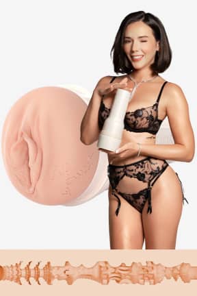 Fleshlight - Girls Eve Sweet - Slip into this Pocket Pussy for a smooth, gradual squeeze that feels insanely real.  
Washable sleeve, waterproof case, and adjustable suction, play hard then clean up fast.